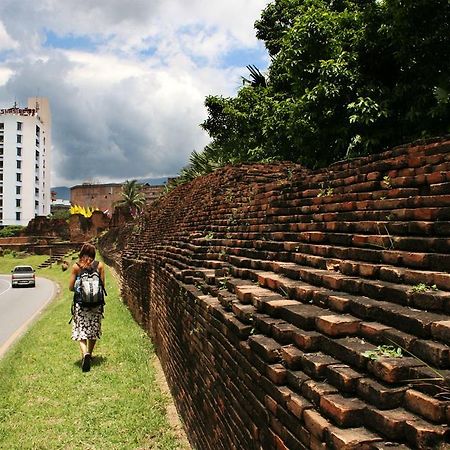 Sereno Airport Hotel Chiang Mai Ngoại thất bức ảnh