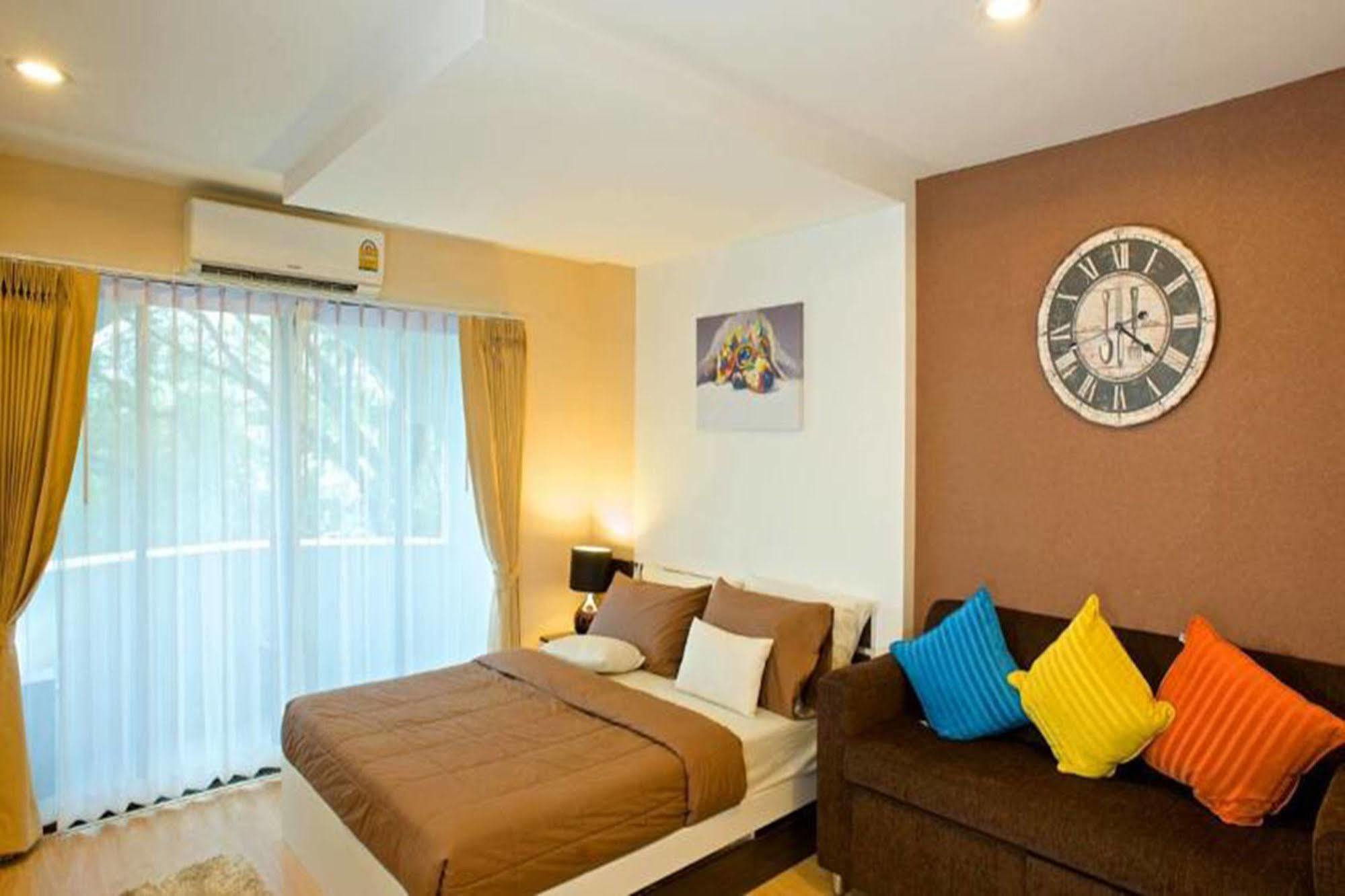 Sereno Airport Hotel Chiang Mai Ngoại thất bức ảnh