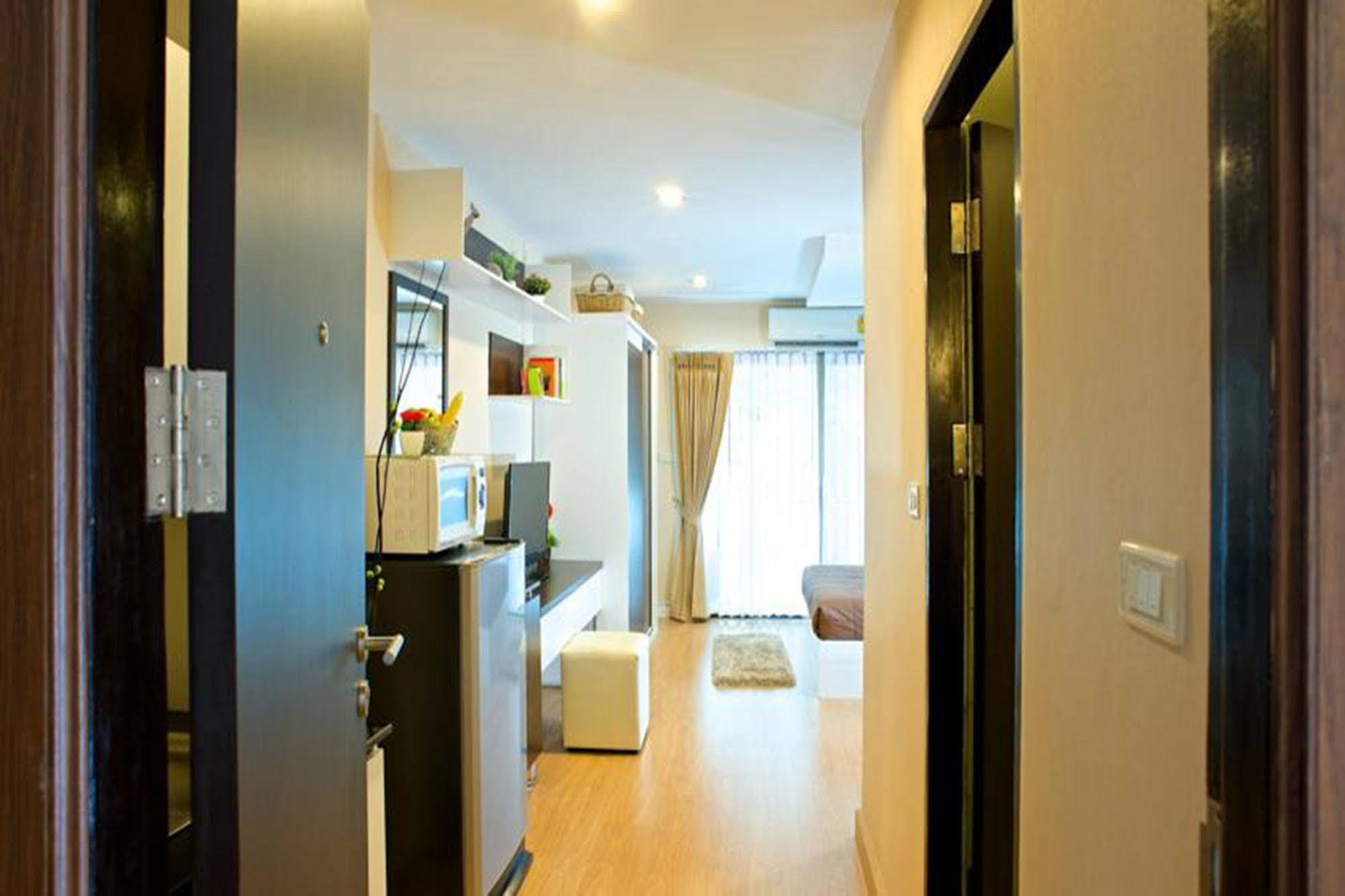 Sereno Airport Hotel Chiang Mai Ngoại thất bức ảnh